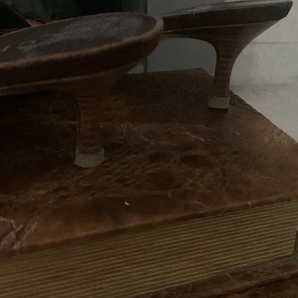 Chanel interlocking CC logo Suede Mules. Size :8:5 - Picture 5 of 5